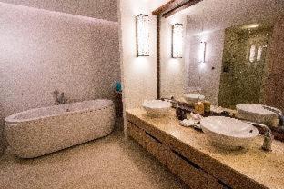 Deluxe Zweibettzimmer mit Poolblick